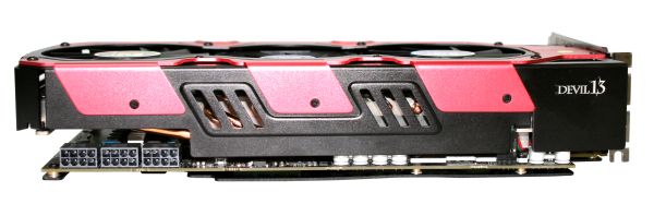 powercolor HD7990Devil13 3
