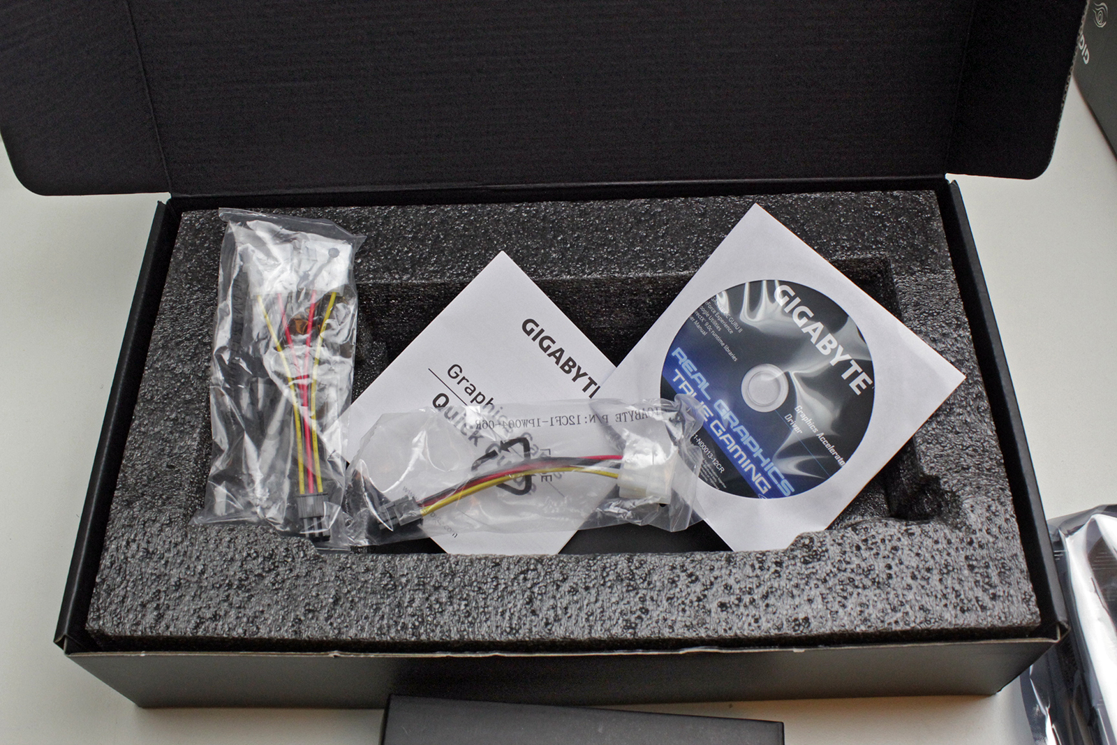 6 Gigabyte GTX 960 G1 Gaming box