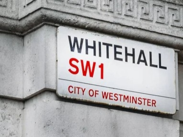 UK scrambles to avoid Apple encryption showdown 