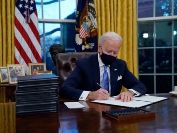 Biden orders Big Tech monopoly clamp down