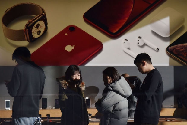 Apple hopes to solve China crisis with its brilliant software